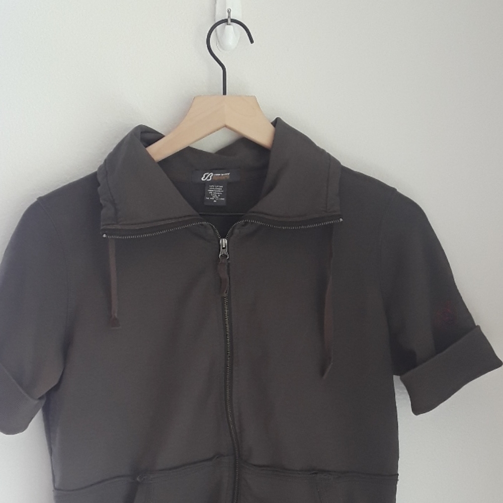 Eddie Bauer Sport - M - Brown Sweatshirt